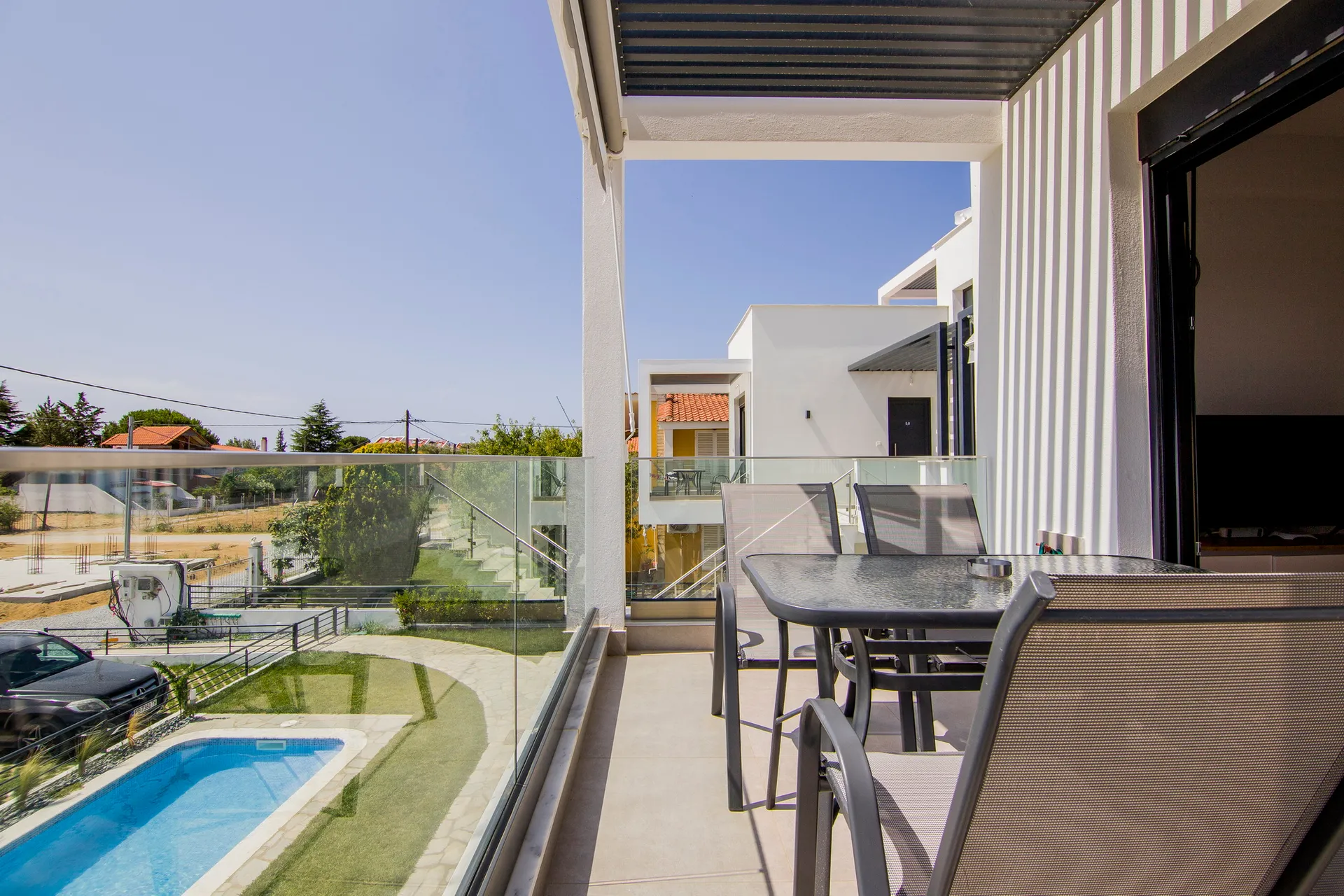 Tiara Holidays - Olympiada Residential Complex & Villas - One Bedroom Apartment with Pool Access - balcony